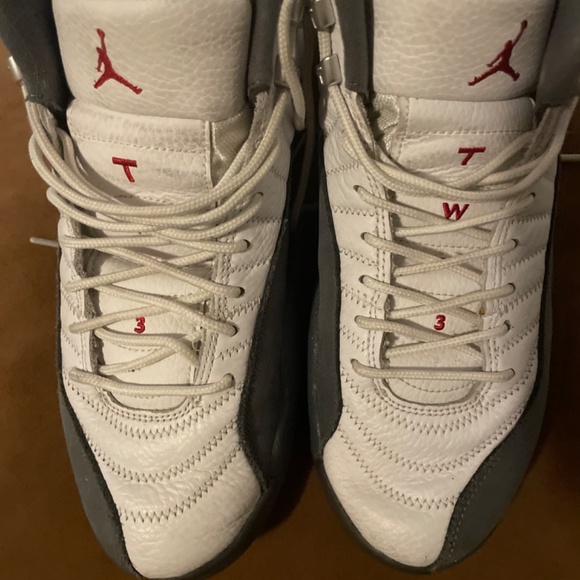 Jordans 12 - Picture 3 of 4